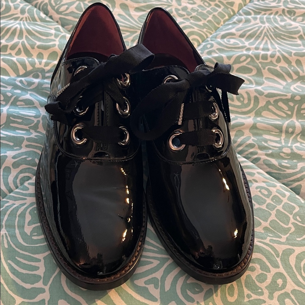 Marc Jacobs Black Patent Leather Flats